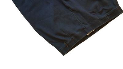 Modest boot cut jeans (Mørkeblå)